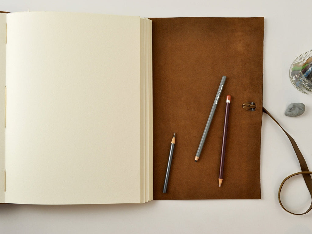 Mount Everest Extra Large Leather Sketchbook